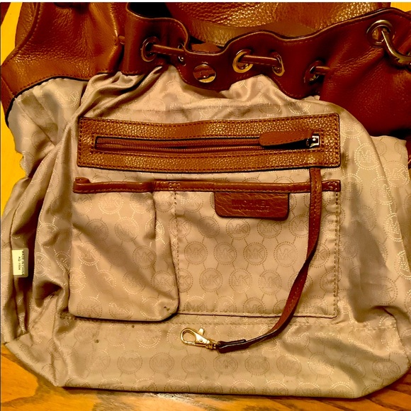 Preloved Michael Kors Shoulder Bag - Picture 5 of 8